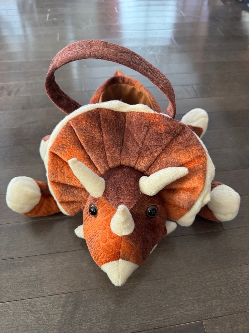 Dino Basket